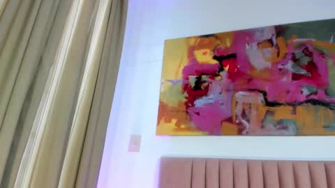 Snapshot of nora_dasilva chatting on 4, 3, 2025 Nora Da Silva online show from 4, 3, 2025
