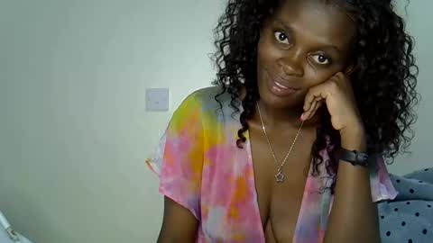 norah_pure online show from 26, 12, 2024