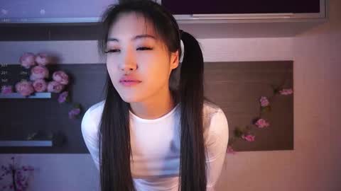 Snapshot of noreenbeckey chatting on 10, 10, 2025 Nore online show from 10, 10, 2025
