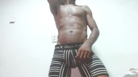 Snapshot of noreno9159 chatting on 16, 11, 2025 noreno9159 online show from 16, 11, 2025