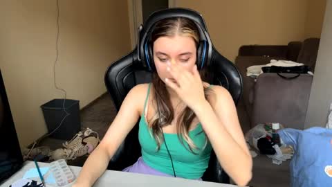 Elena online show from 1, 4, 2026