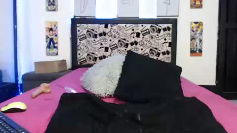 Snapshot of normaa22 chatting on 5, 3, 2025 Norma online show from 5, 3, 2025