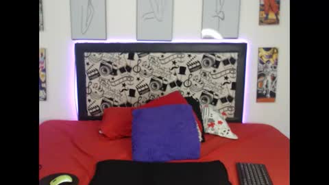 Snapshot of normaa22 chatting on 18, 9, 2025 Norma online show from 18, 9, 2025