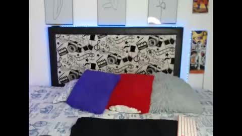 Snapshot of normaa22 chatting on 2, 11, 2025 Norma online show from 2, 11, 2025