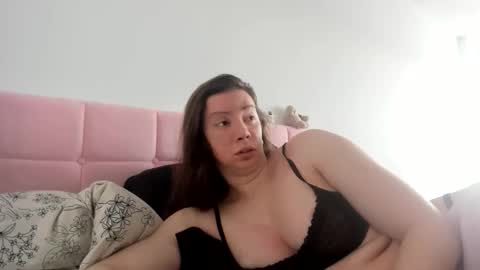 Emily snow online show from 15, 12, 2025