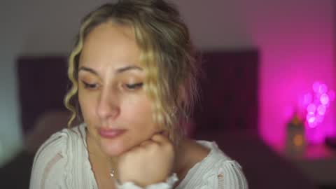 Tina online show from 2, 1, 2025