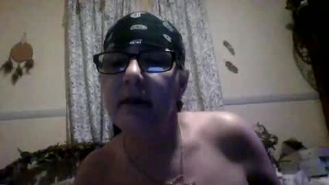 Snapshot of nothingbutthongs chatting on 19, 12, 2025 nothingbutthongs online show from 19, 12, 2025