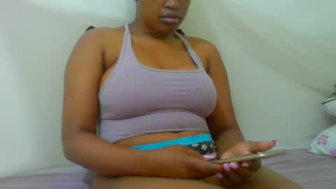 Snapshot of notoy1 chatting on 11, 9, 2025 notoy1 online show from 11, 9, 2025