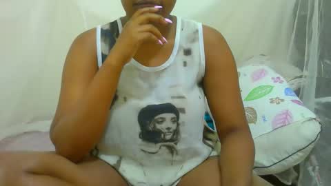 Snapshot of notoy1 chatting on 21, 9, 2025 notoy1 online show from 21, 9, 2025