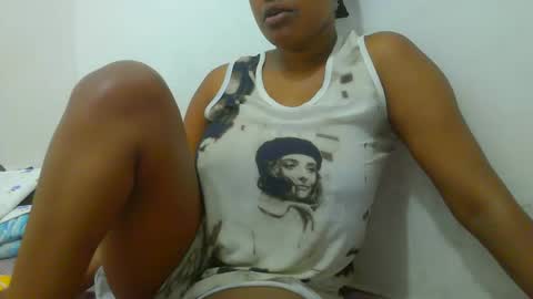 Snapshot of notoy1 chatting on 13, 10, 2025 notoy1 online show from 13, 10, 2025