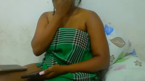 Snapshot of notoy1 chatting on 21, 11, 2025 notoy1 online show from 21, 11, 2025