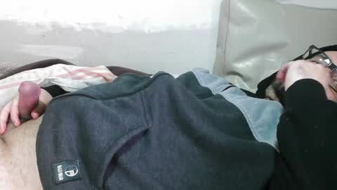 Snapshot of notrak12 chatting on 9, 4, 2026 notrak12 online show from 9, 4, 2026