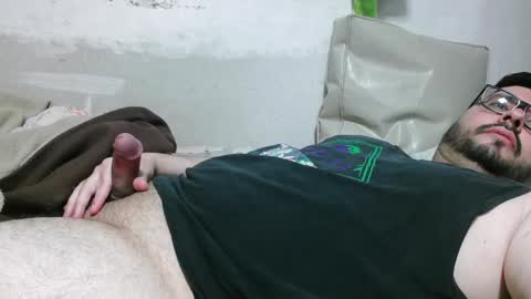 Snapshot of notrak12 chatting on 10, 4, 2026 notrak12 online show from 10, 4, 2026