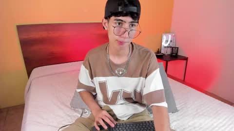 Snapshot of novawheeler chatting on 5, 2, 2025 Nova online show from 5, 2, 2025