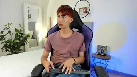 Snapshot of novawheeler chatting on 22, 2, 2025 Nova online show from 22, 2, 2025