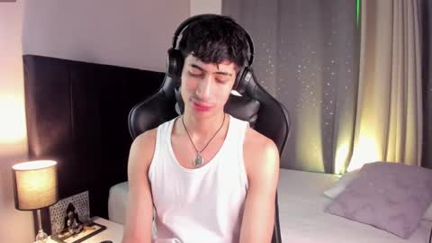 Snapshot of novawheeler chatting on 13, 9, 2025 Nova online show from 13, 9, 2025