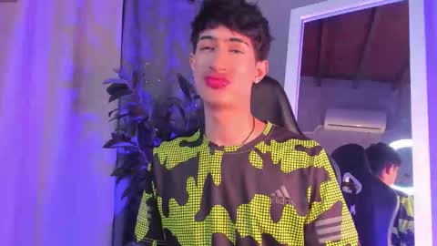 Snapshot of novawheeler chatting on 21, 9, 2025 Nova online show from 21, 9, 2025