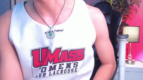 Snapshot of novawheeler chatting on 22, 9, 2025 Nova online show from 22, 9, 2025