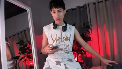 Snapshot of novawheeler chatting on 13, 10, 2025 Nova online show from 13, 10, 2025