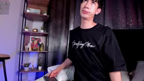 Snapshot of novawheeler chatting on 29, 10, 2025 Nova online show from 29, 10, 2025