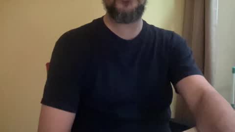 Snapshot of novio_muyalto chatting on 11, 11, 2025 novio_muyalto online show from 11, 11, 2025