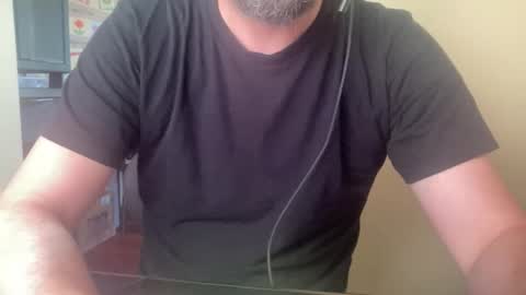 Snapshot of novio_muyalto chatting on 5, 12, 2025 novio_muyalto online show from 5, 12, 2025