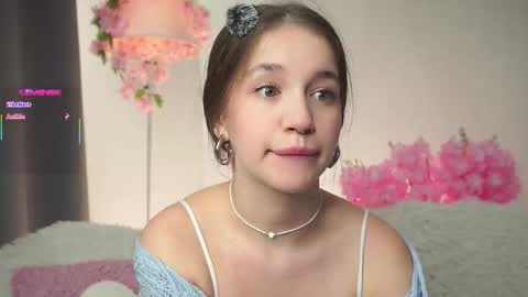 Snapshot of now_you_know chatting on 9, 10, 2025 Dina online show from 9, 10, 2025