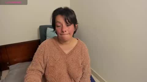 Snapshot of nuit_rose chatting on 7, 2, 2025 nuit_rose online show from 7, 2, 2025