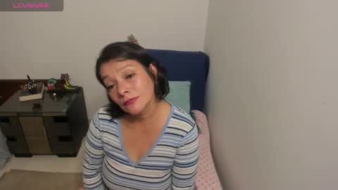 nuit_rose online show from 5, 12, 2025