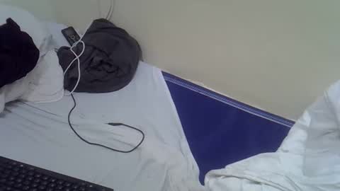 Snapshot of nunu_40 chatting on 5, 2, 2026 nunu_40 online show from 5, 2, 2026