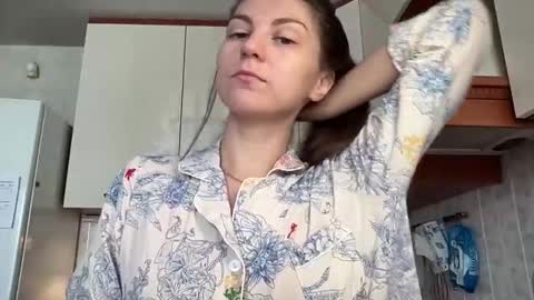 Snapshot of nursedoll chatting on 13, 9, 2025 Ema online show from 13, 9, 2025