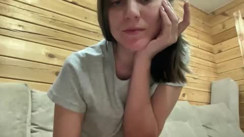 Snapshot of nursedoll chatting on 5, 10, 2025 Ema online show from 5, 10, 2025