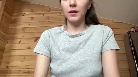 Snapshot of nursedoll chatting on 27, 10, 2025 Ema online show from 27, 10, 2025