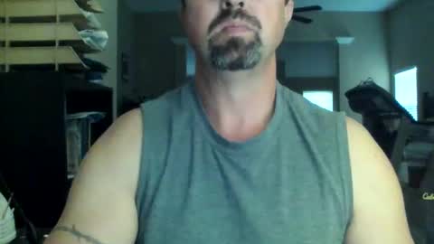 nvrenuff1979 online show from 14, 11, 2025