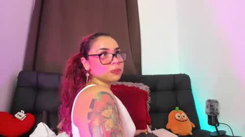 Nia online show from 17, 2, 2025