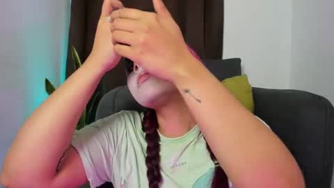 Nia online show from 1, 10, 2025