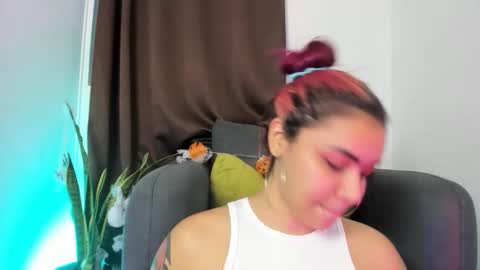 Nia online show from 17, 10, 2025