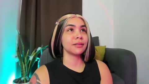 Nia online show from 7, 11, 2025