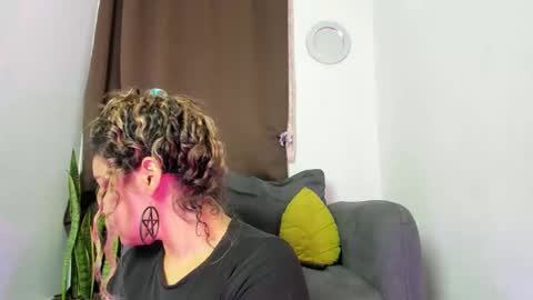 Nia online show from 27, 4, 2026