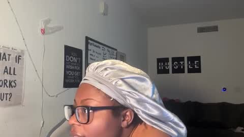 bella2sexy online show from 3, 2, 2025