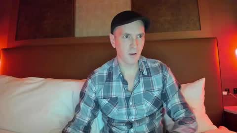 Snapshot of nyhudsonvalleyfun chatting on 7, 1, 2025 HudsonValleyNYfun online show from 7, 1, 2025