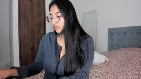 Vanessa online show from 24, 4, 2026