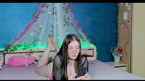 Snapshot of nymphalean chatting on 4, 1, 2025 Kat online show from 4, 1, 2025