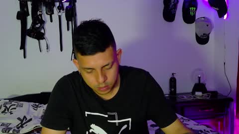 Snapshot of nymphobuddies chatting on 7, 2, 2025 David and Steven Independents online show from 7, 2, 2025