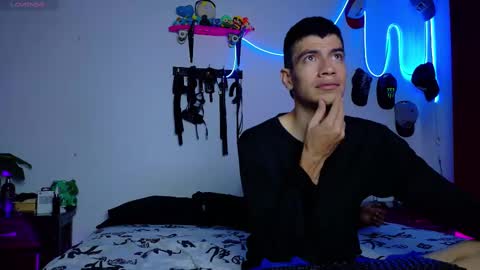 Snapshot of nymphobuddies chatting on 11, 2, 2025 David and Steven Independents online show from 11, 2, 2025