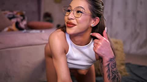 Snapshot of nyrobinova chatting on 25, 1, 2025 nyrobinova online show from 25, 1, 2025