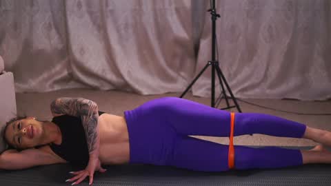 Snapshot of nyrobinova chatting on 29, 1, 2025 nyrobinova online show from 29, 1, 2025