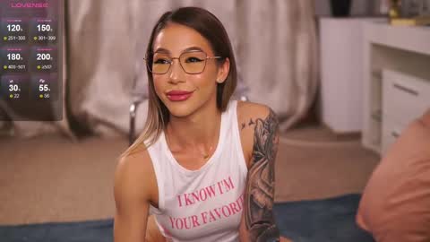 Snapshot of nyrobinova chatting on 9, 3, 2025 nyrobinova online show from 9, 3, 2025