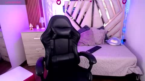 Alex   .    online show from 1, 3, 2026