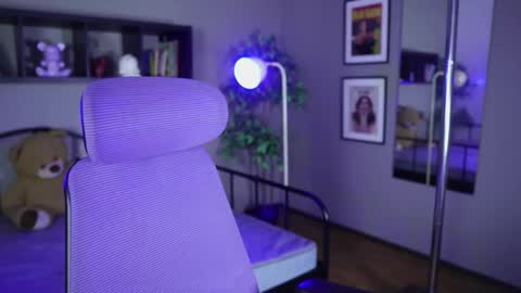 Snapshot of nyx_dolll chatting on 25, 11, 2025 Nyx Doll online show from 25, 11, 2025